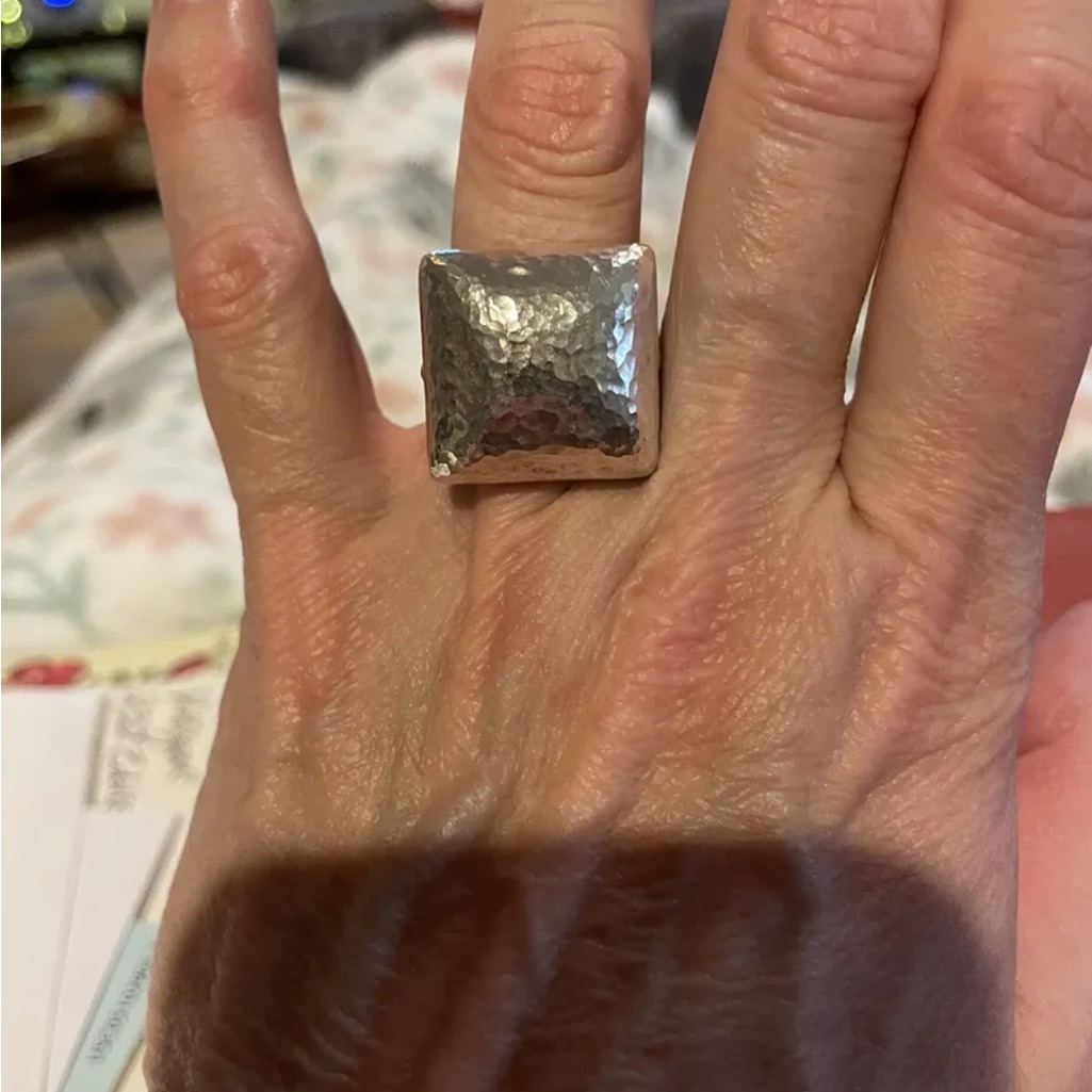 Brand New Gurhan Large Gold And Silver Hammered Ring - Gorgeous! Size 6 1/2